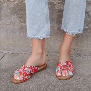 Lulus Santana Red Multi Print Slide Sandals size 6.5